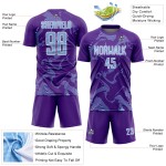 Maillot de football bleu et blanc à lignes de sublimation sportives, uniforme violet, léger et personnalisé Maillot de football bleu et blanc à lignes de sublimation sportives, uniforme violet, léger et personnalisé